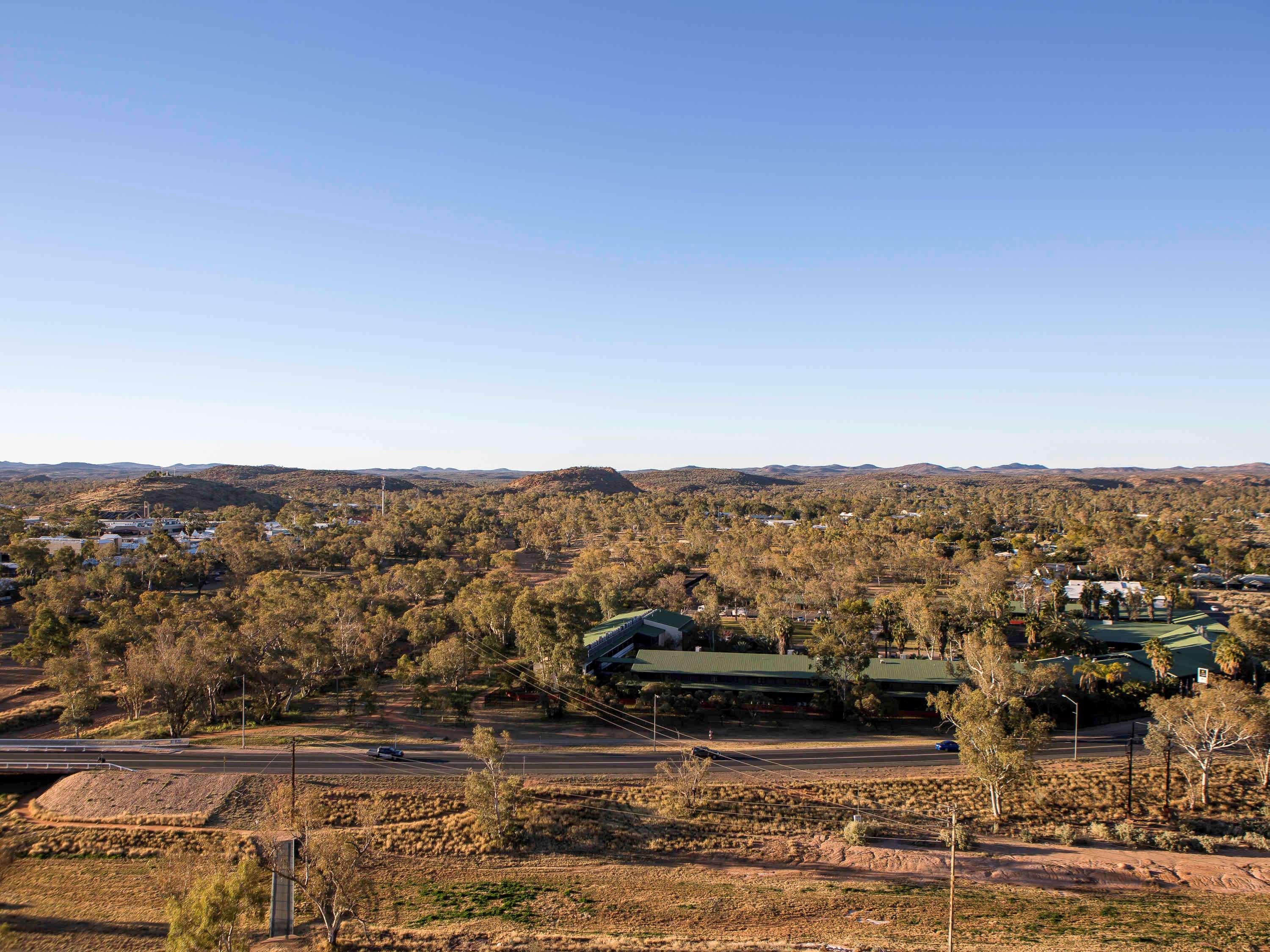 Mercure Alice Springs Resort Exteriör bild